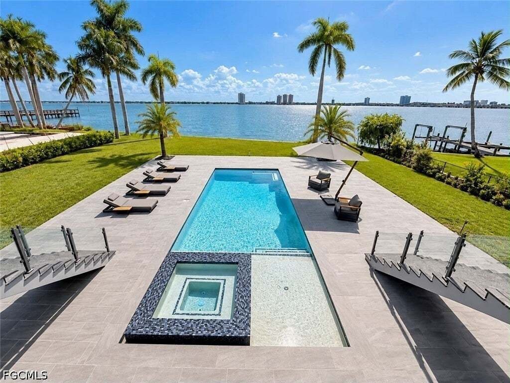 House in North Fort Myers, Florida, United States 4 - 18973761
