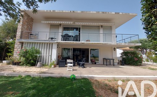 House in Ouest, La Penne-sur-Huveaune, France 1