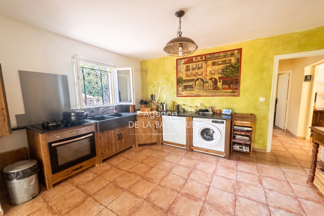 Villa en Centre Ville, Saint-Maximin-la-Sainte-Baume, Francia 3 - 18940521