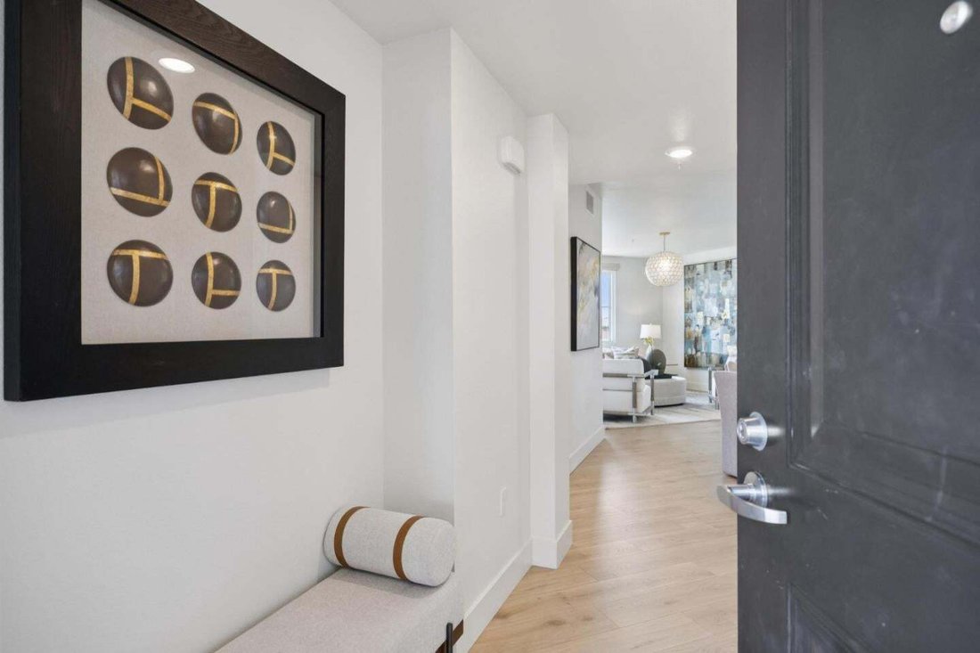 Condo in San Carlos, California, United States 2 - 18968801