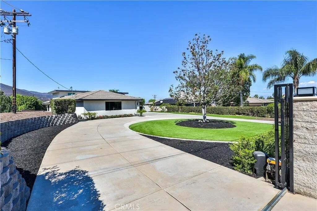 House in Corona, California, United States 5 - 18970625