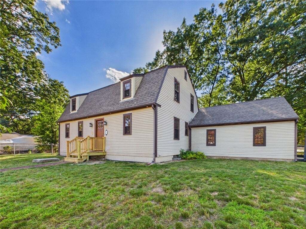 House in Warwick, Rhode Island, United States 1 - 18978993