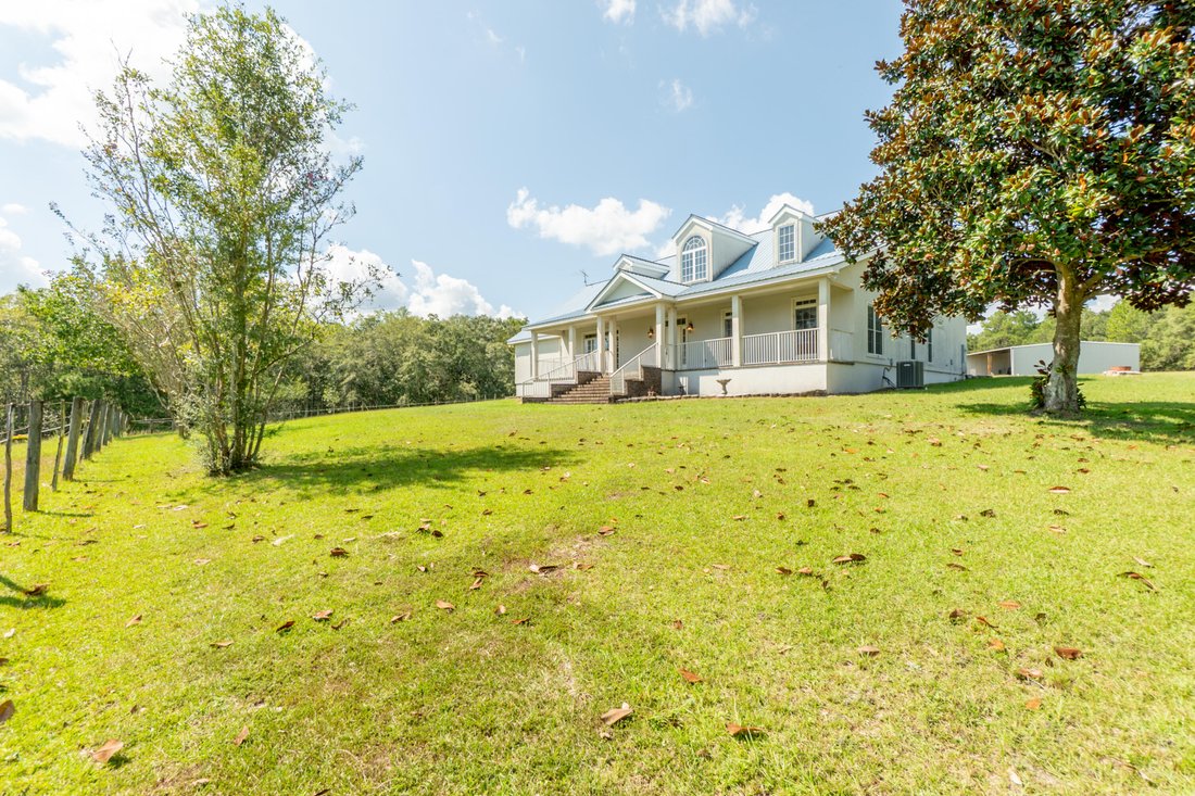Farm Ranch in DeFuniak Springs, Florida, United States 4 - 18967212