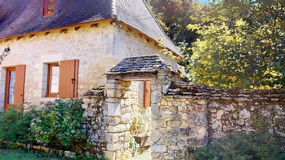 House in Les Eyzies-de-Tayac-Sireuil, Les Eyzies, France 5 - 18981411