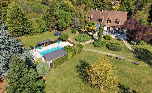 House in Saint-Gondon, Centre-Val de Loire, France 1