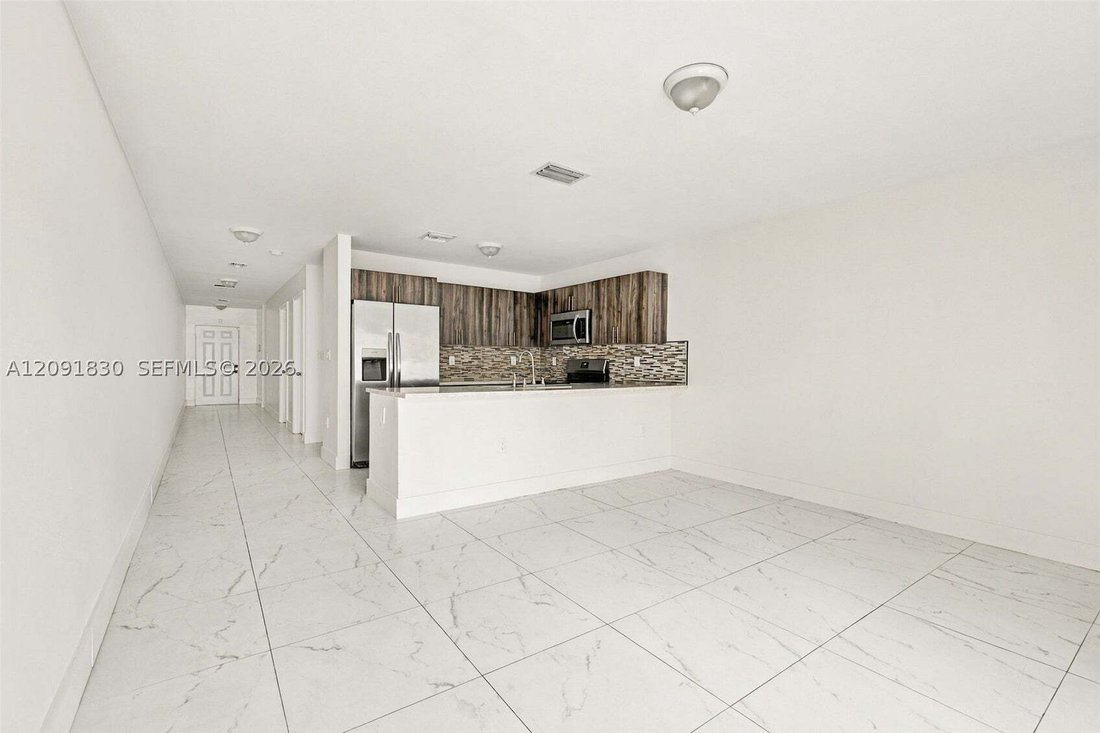 House in Miami, Florida, United States 5 - 18969784