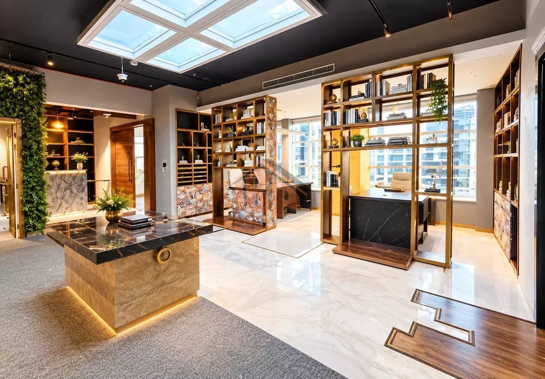 Business Bay, Dubai, United Arab Emirates 1 - 18976539