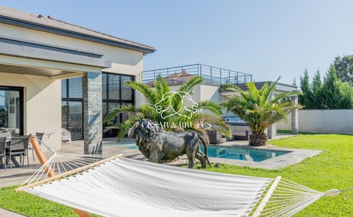 Haus in Satolas-et-Bonce, Auvergne-Rhone-Alpen, Frankreich 1