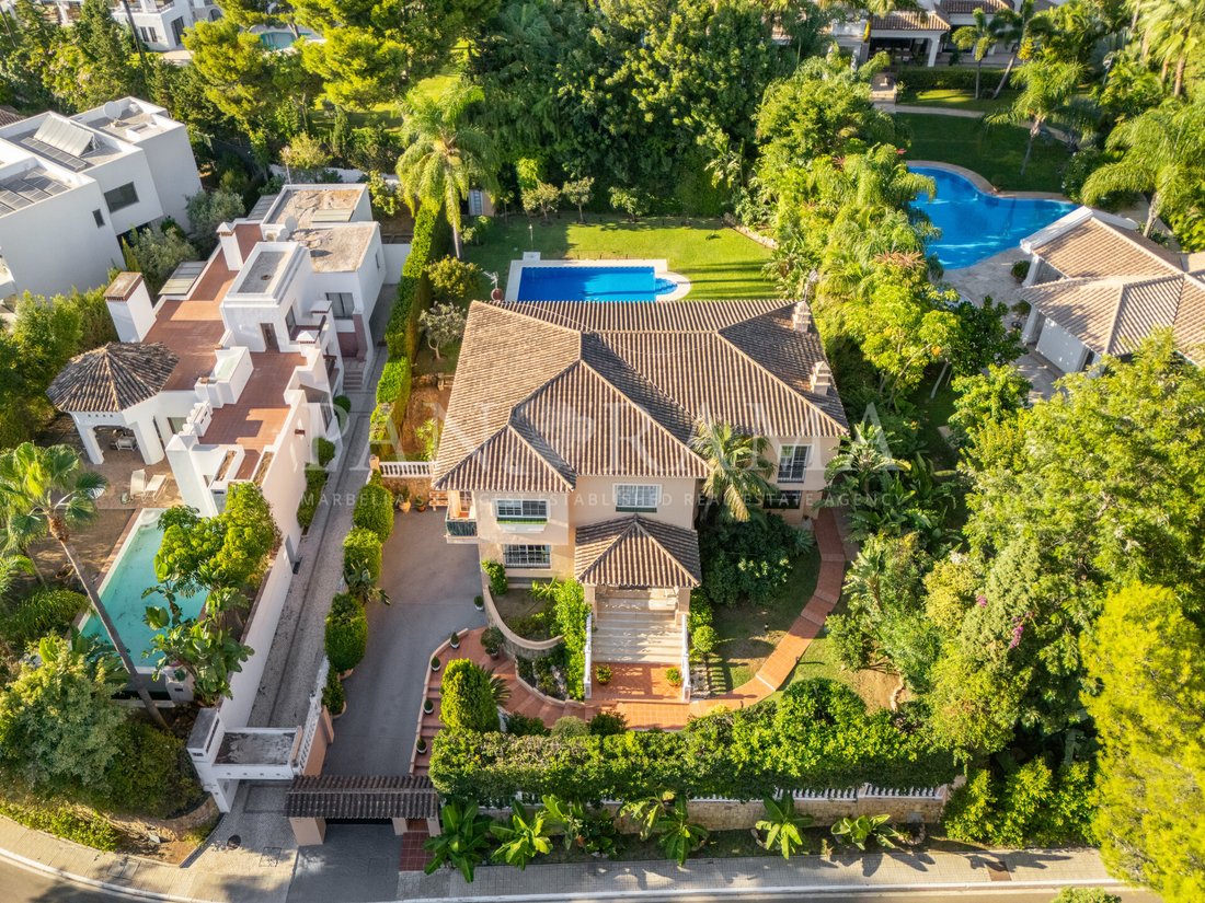 Villa in Nueva Andalucia, Marbella, Spain 3 - 18965305