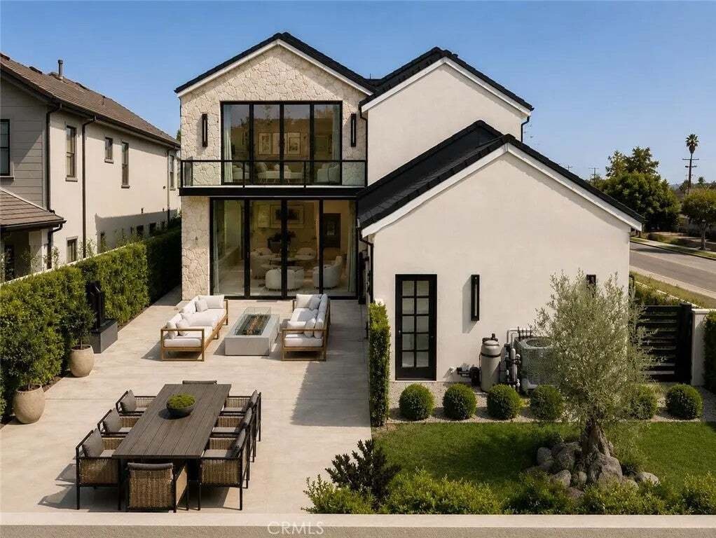 House in Los Angeles, California, United States 5 - 18973529