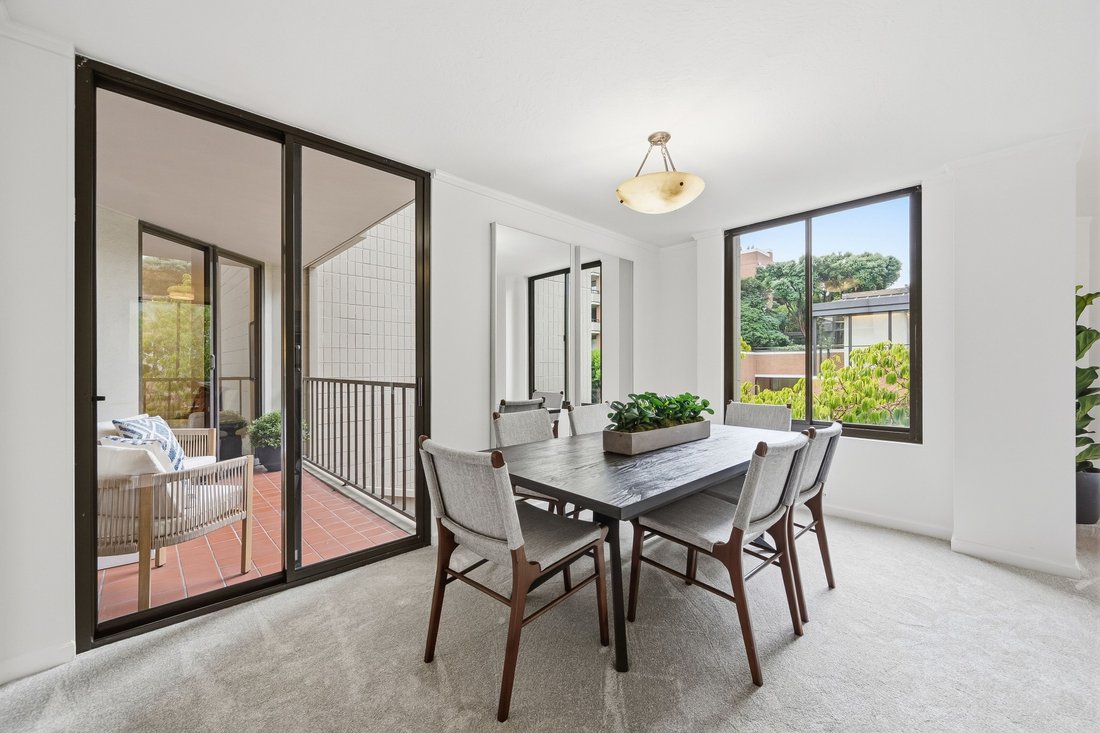 Condo in San Francisco, California, United States 4 - 18973410
