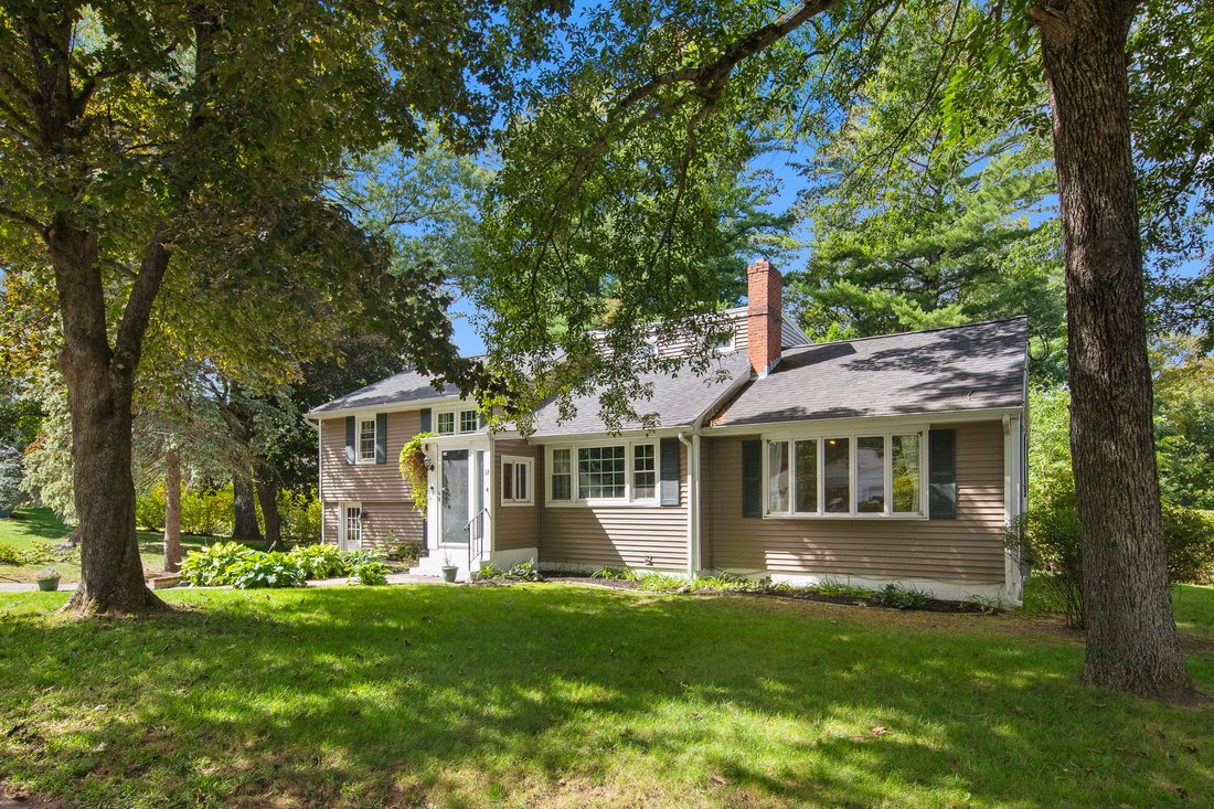 House in Woburn, Massachusetts, United States 2 - 18967721