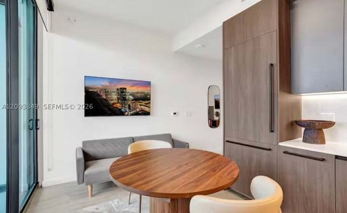 Condo in Miami Beach, Florida, United States 1