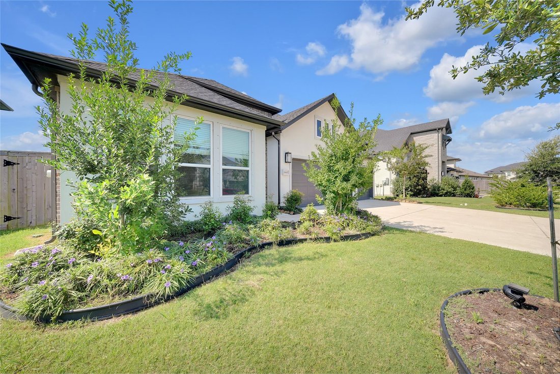 House in Friendswood, Texas, United States 3 - 18970506