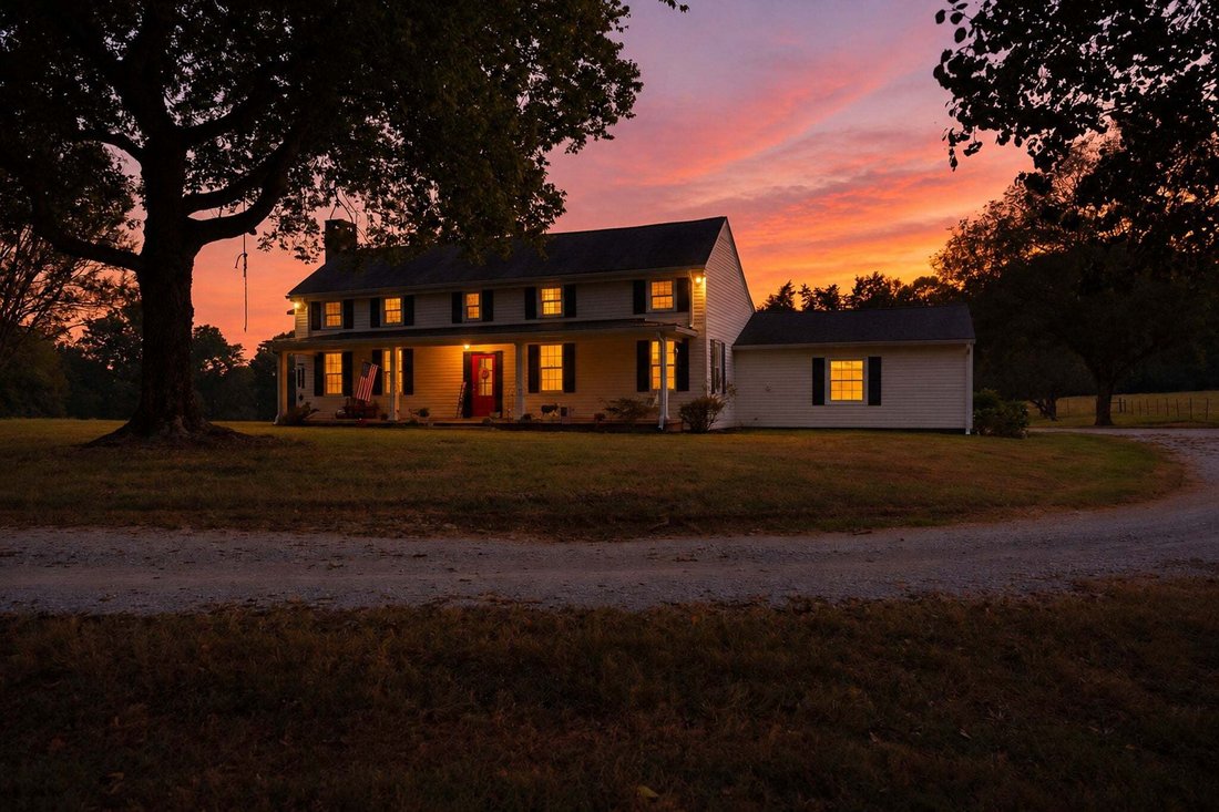 House in Columbia, Tennessee, United States 2 - 18969117