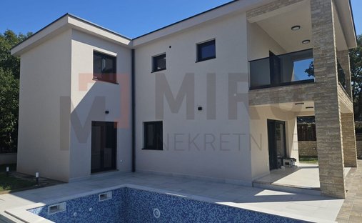 House in Malinska, Primorje-Gorski Kotar County, Croatia 1