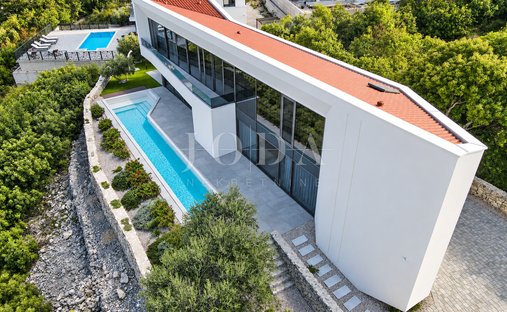 House in Vrbnik, Primorje-Gorski Kotar County, Croatia 1