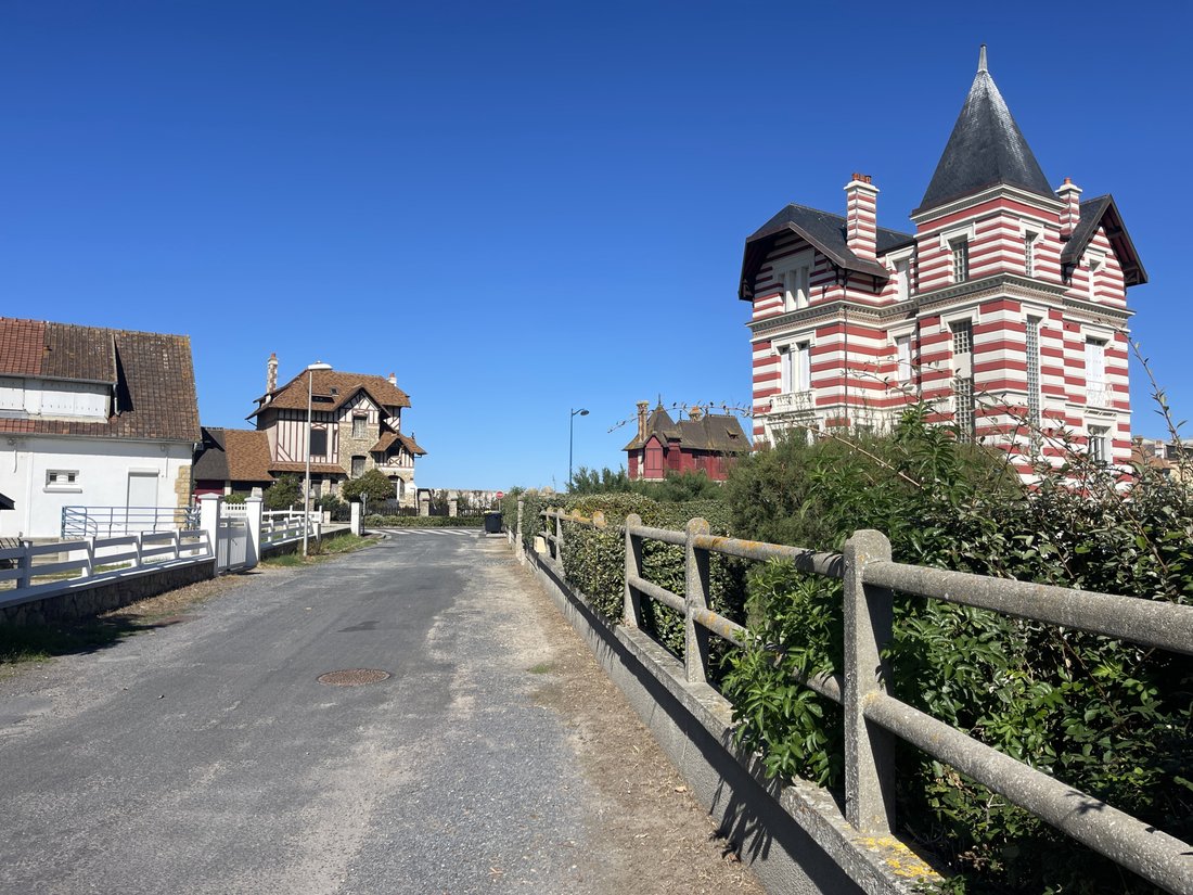 House in Villers-sur-Mer, Normandy, France 4 - 18971109