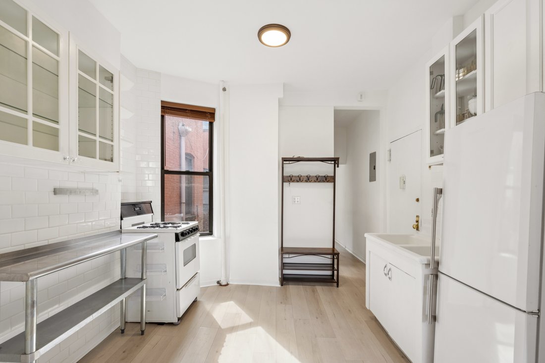 New York, New York, United States 5 - 18970818