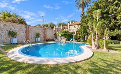 House in Theza, Occitania, France 1