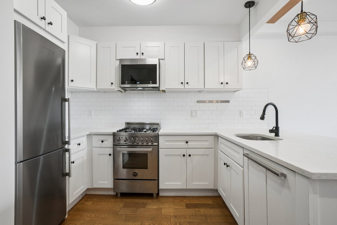 New York, New York, United States 5 - 18970785
