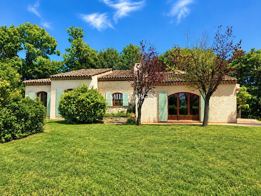Villa in Granettes-Jauberte-Sainte Anne, Aix-en-Provence, France 1 - 18217803