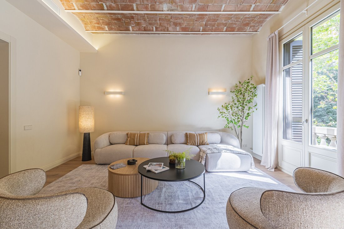 Apartment in Eixample, Barcelona, Spain 5 - 18974413
