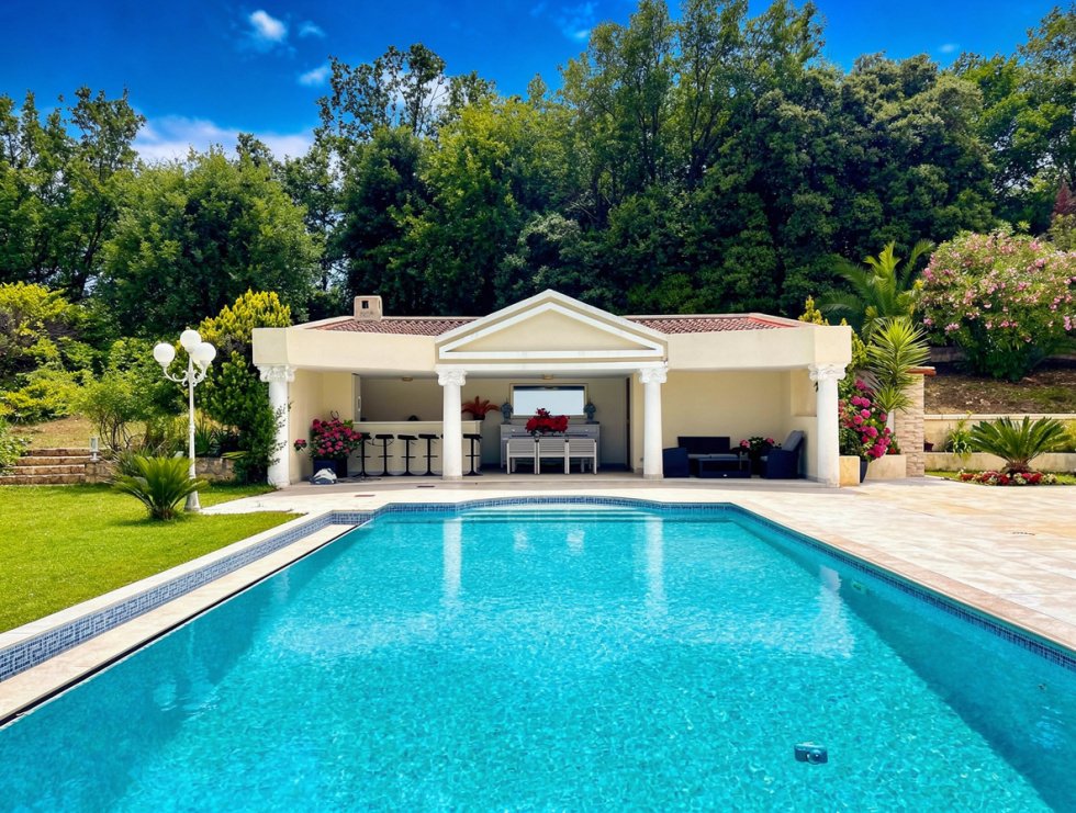 Villa en Brusquet-Retenaou-Devens, Vallauris, Francia 1 - 15931414