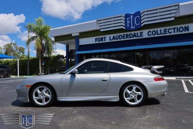 Coupe in Pompano Beach, FL, United States 3 - 18965012