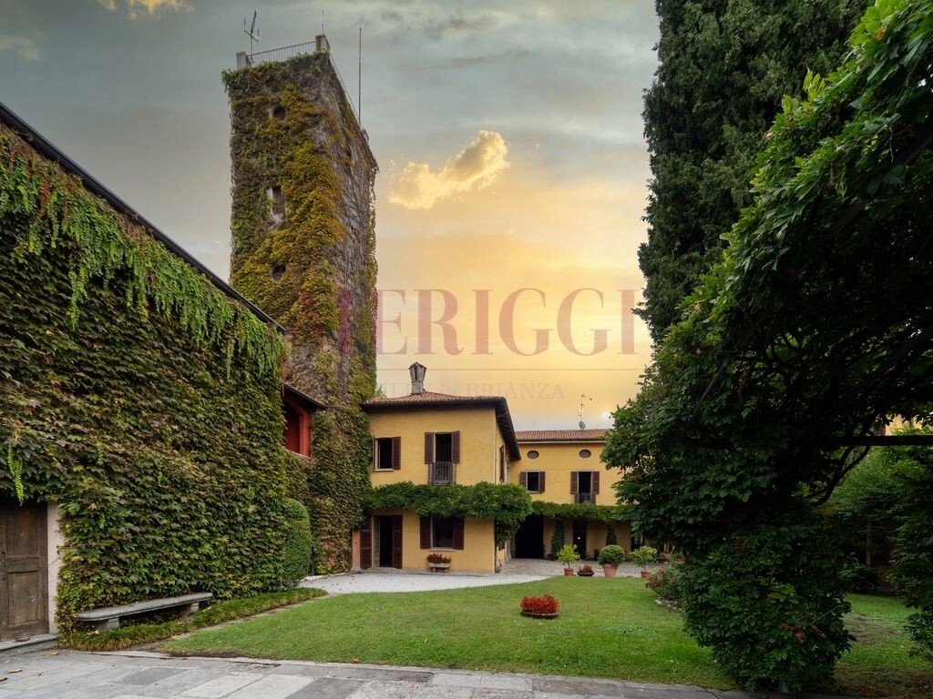 Villa in Brongio, Lombardy, Italy 1 - 18976305