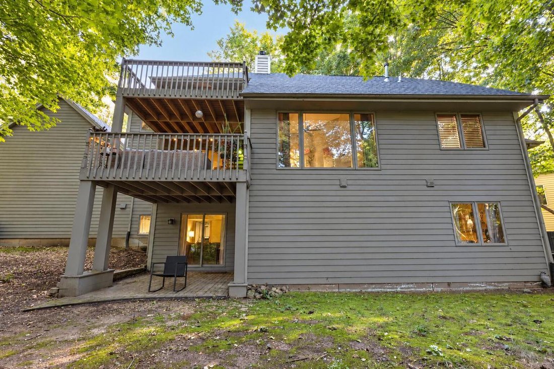 House in Greenfield, Wisconsin, United States 5 - 18969516