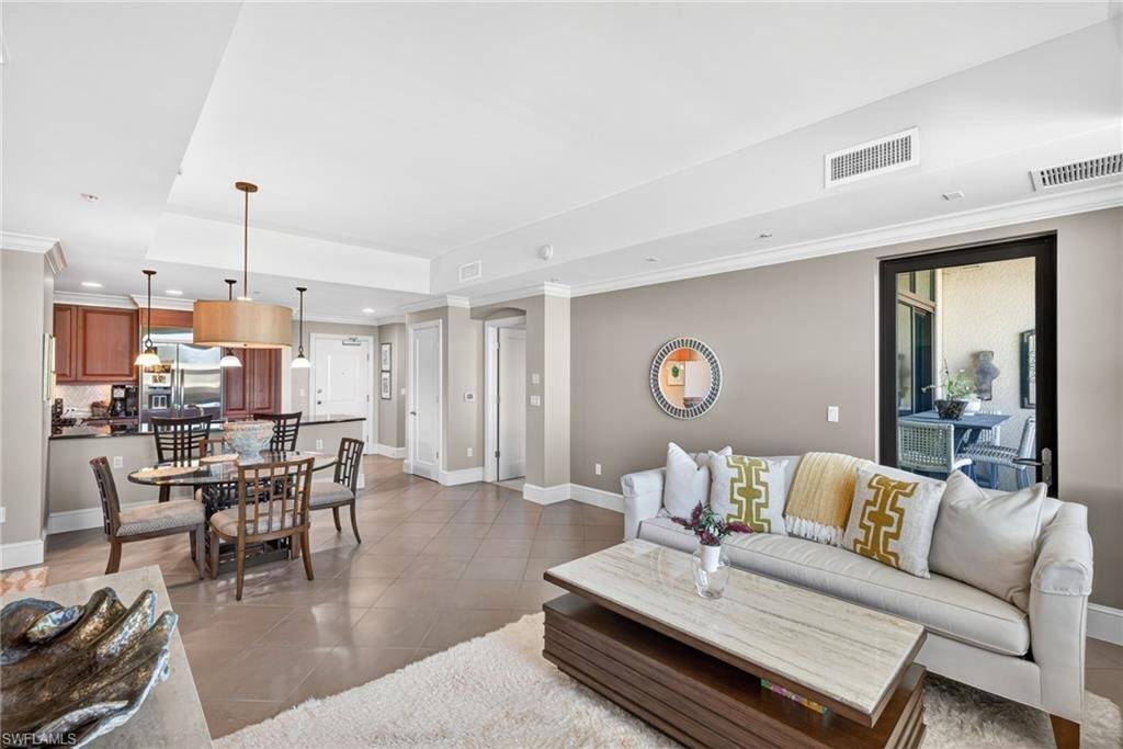 Condo in Naples, Florida, United States 5 - 18973210