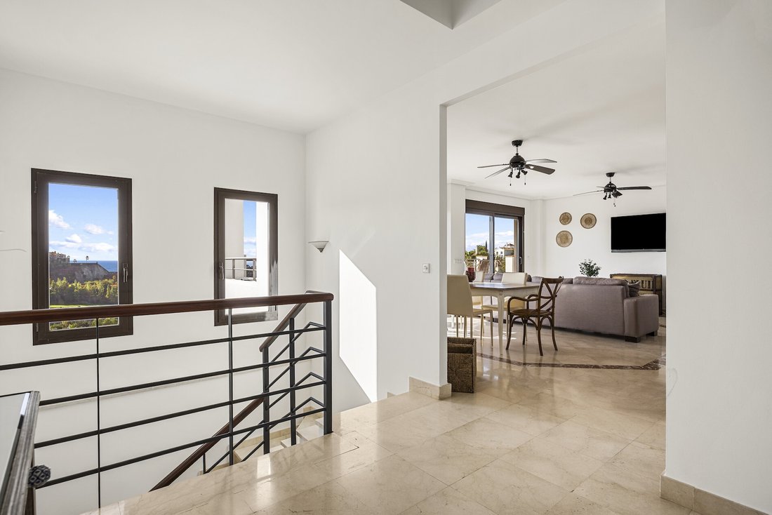 House in Benahavis, Andalusia, Spain 4 - 18972615