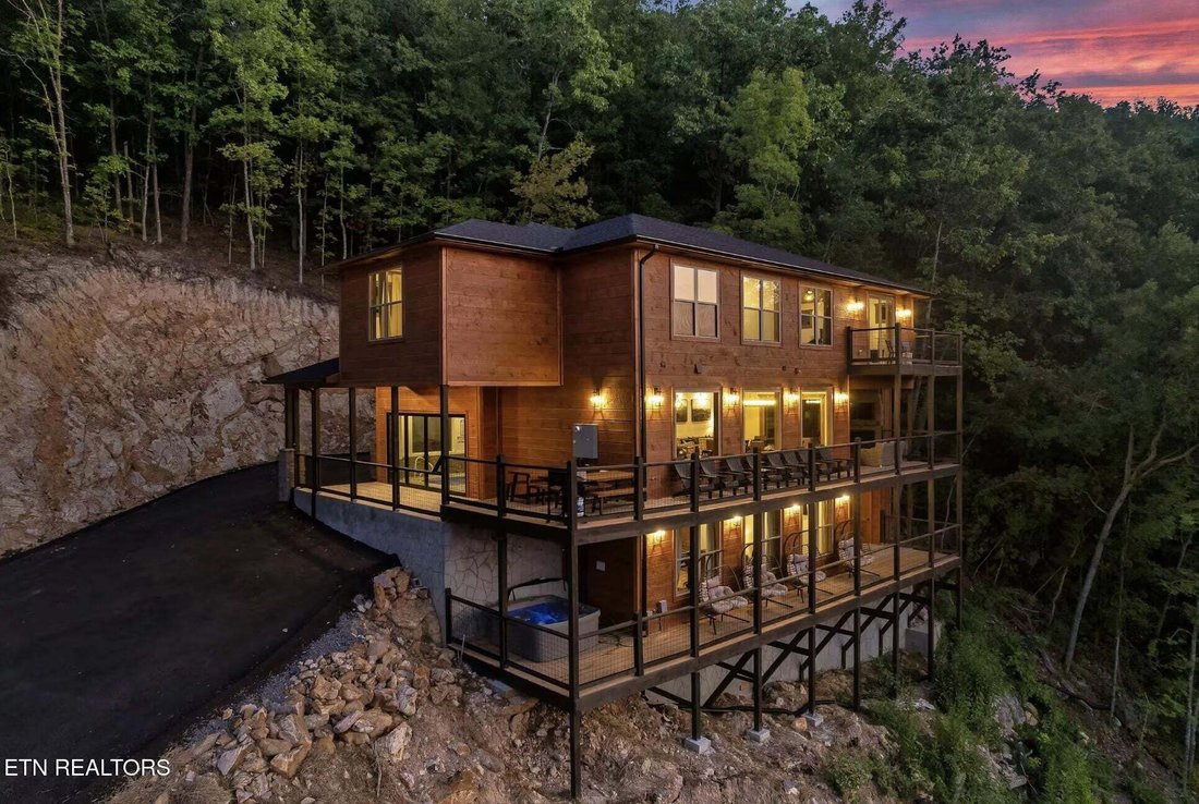House in Sevierville, Tennessee, United States 5 - 18969105