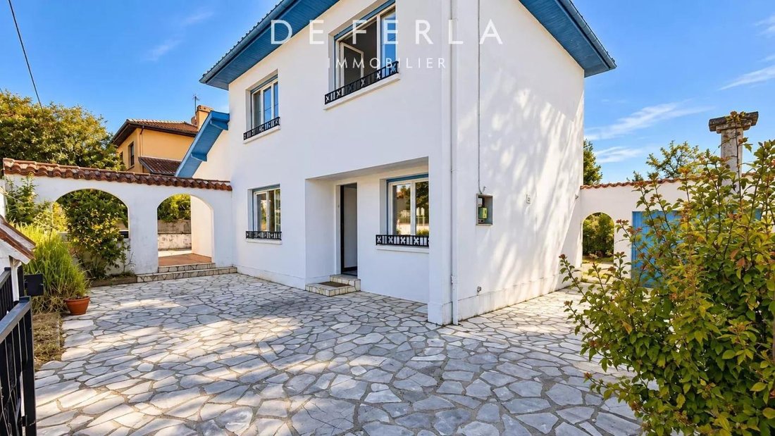 House in Anglet, Nouvelle-Aquitaine, France 4 - 18966125