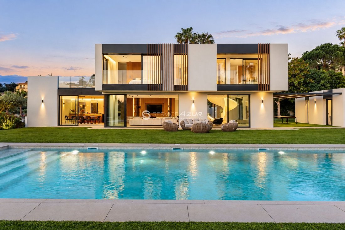 Villa in Vieille Ville, Antibes, France 3 - 18976447