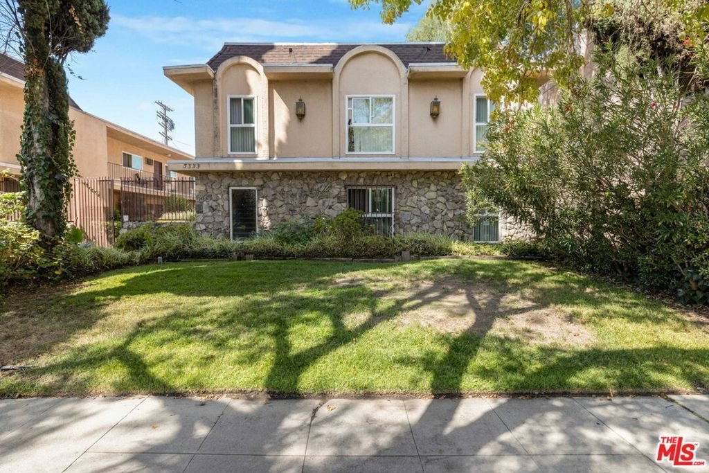 Los Angeles, California, United States 5 - 18968618