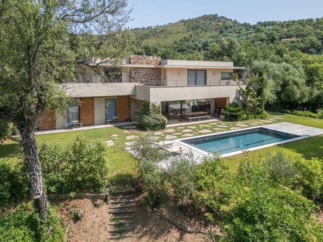 Estate in Grimaud, Provence-Alpes-Côte d'Azur, France 2 - 16487233