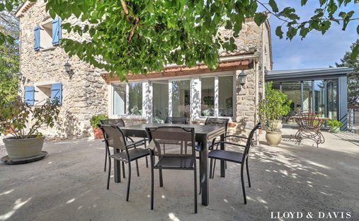 Country House in Saint-Jean-de-Maruejols-et-Avejan, Occitania, France 1