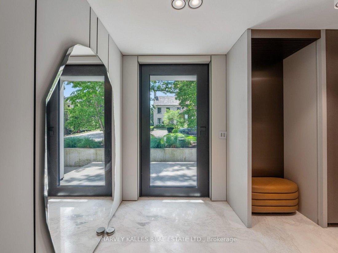House in Toronto, Ontario, Canada 3 - 18972700