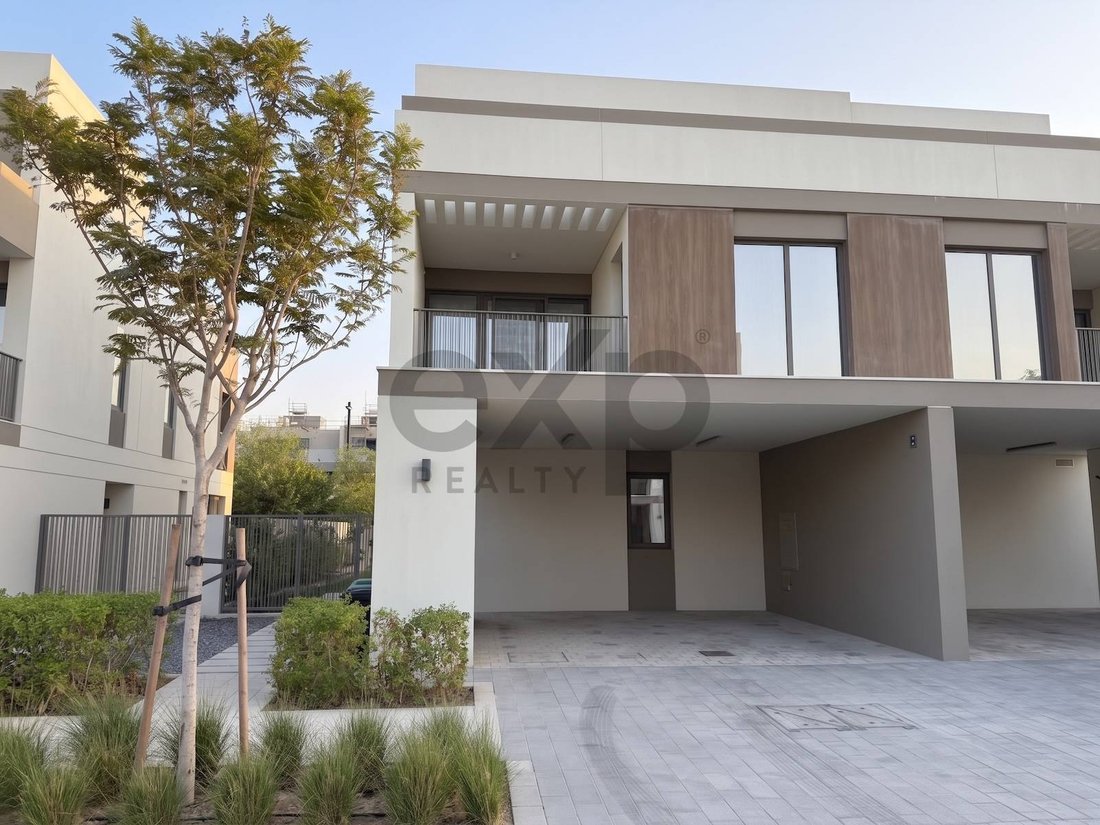Villa in Tilal Al Ghaf, Dubai, United Arab Emirates 2 - 18965692