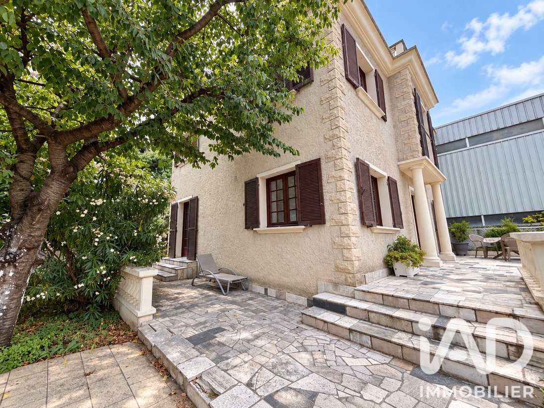 House in Centre Ville, Aubervilliers, France 2 - 18975426