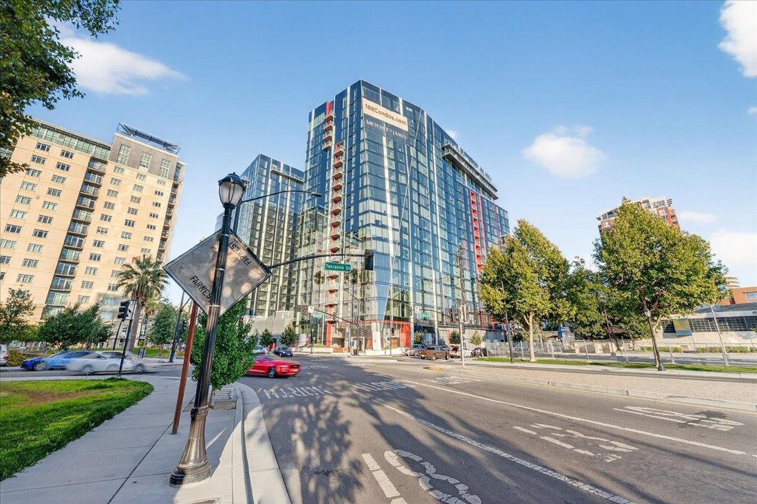 Condo in San Jose, California, United States 2 - 18980425