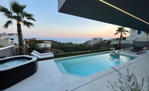 Villa in Veliko Brdo, Split-Dalmatia County, Croatia 1