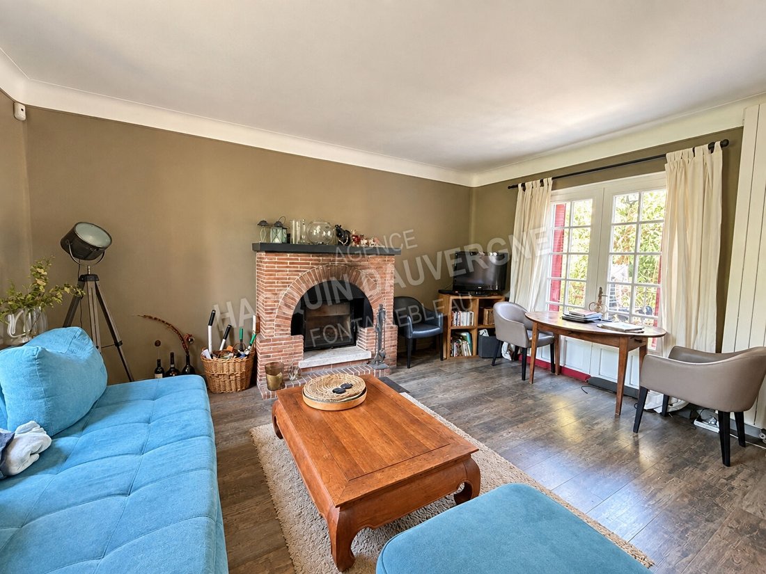 House in Moret-Loing-et-Orvanne, Ile-de-France, France 3 - 18978026