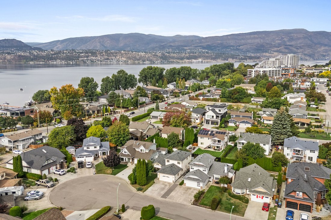 House in Kelowna, British Columbia, Canada 4 - 18970719