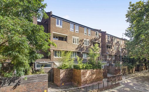 Apartment in St Pancras, Camden, England 1