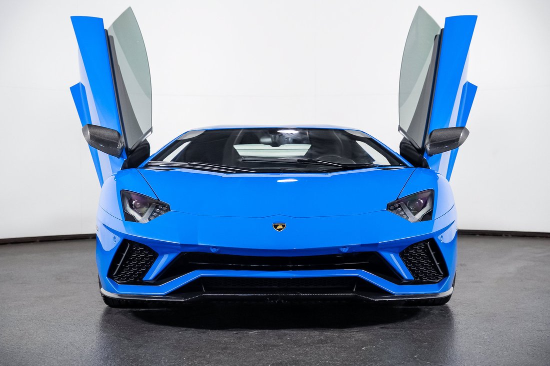 Coupe in Pompano Beach, FL, United States 5 - 18965333