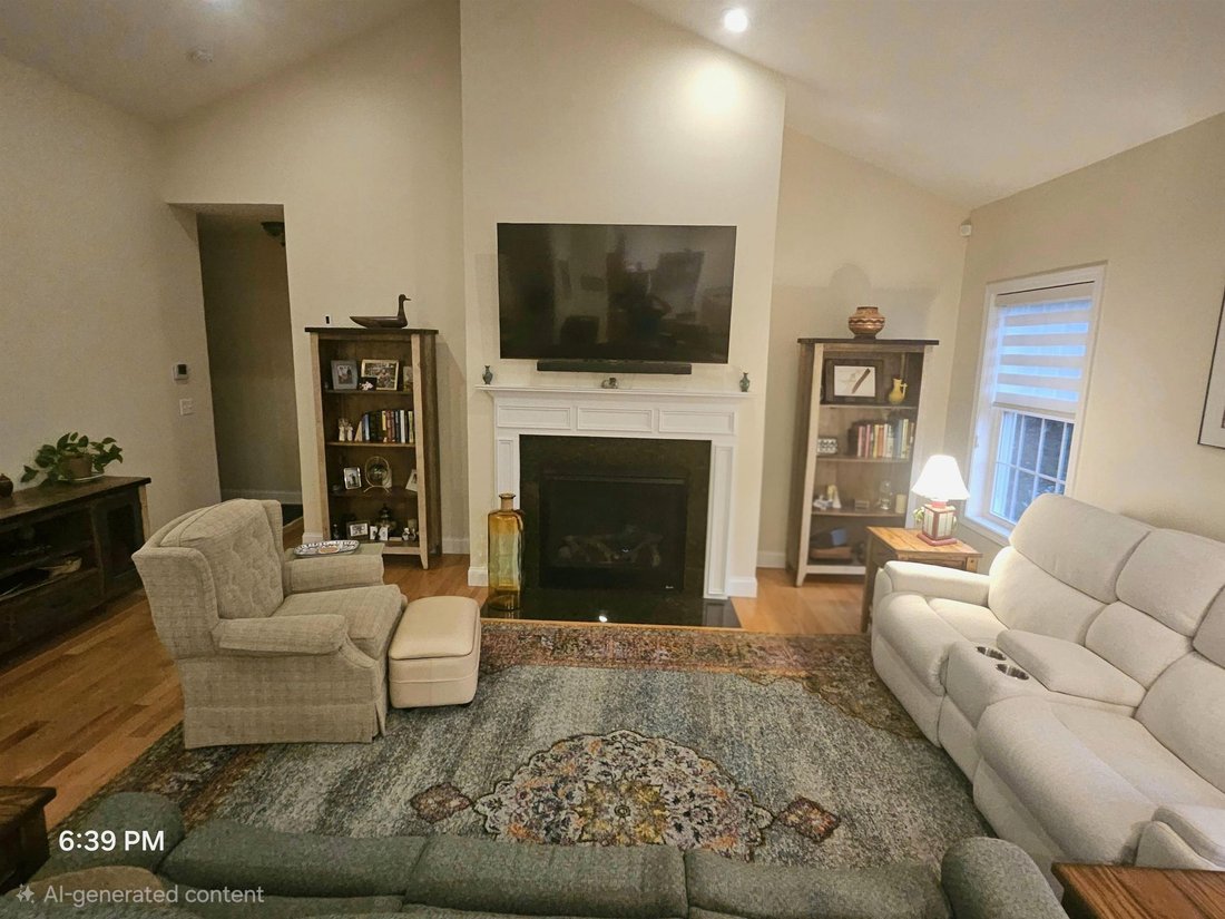 Condo in Manchester, New Hampshire, United States 3 - 18978641