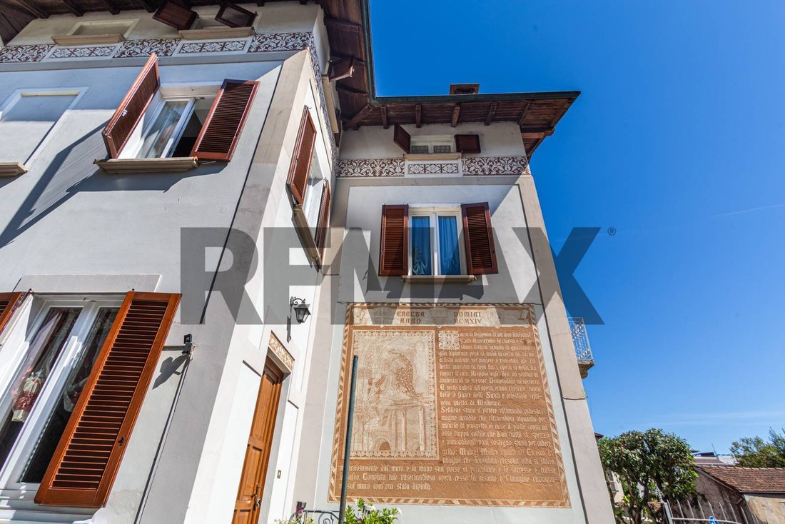 Villa in Stresa, Piedmont, Italy 2 - 18972567
